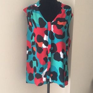 💰Worthington sleeveless button down top